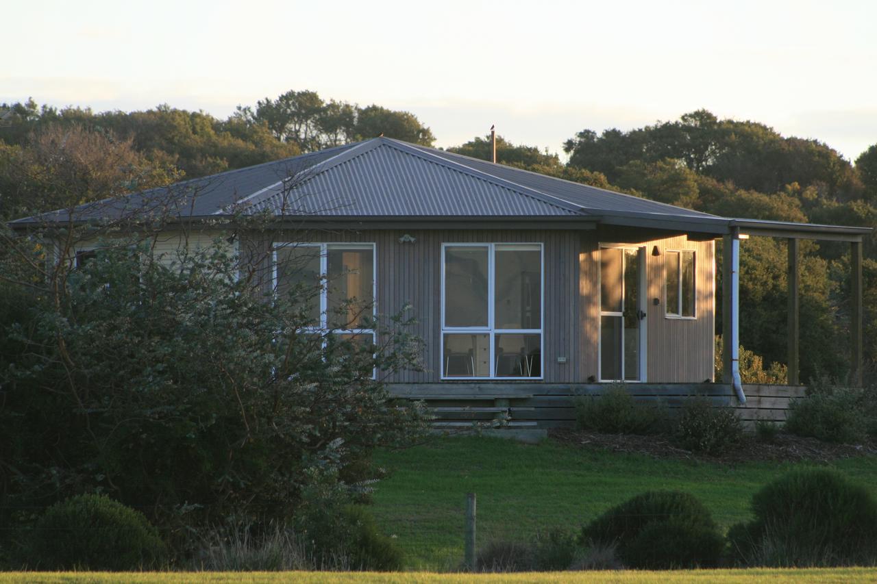 Driftwood Villas Sandy Point Exterior photo